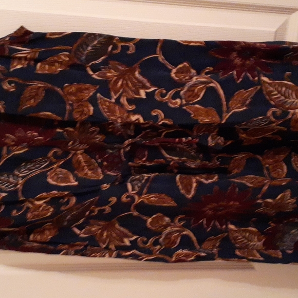 Women's sleeveless dress from the RJ collection size large to extra large. - Picture 3 of 3